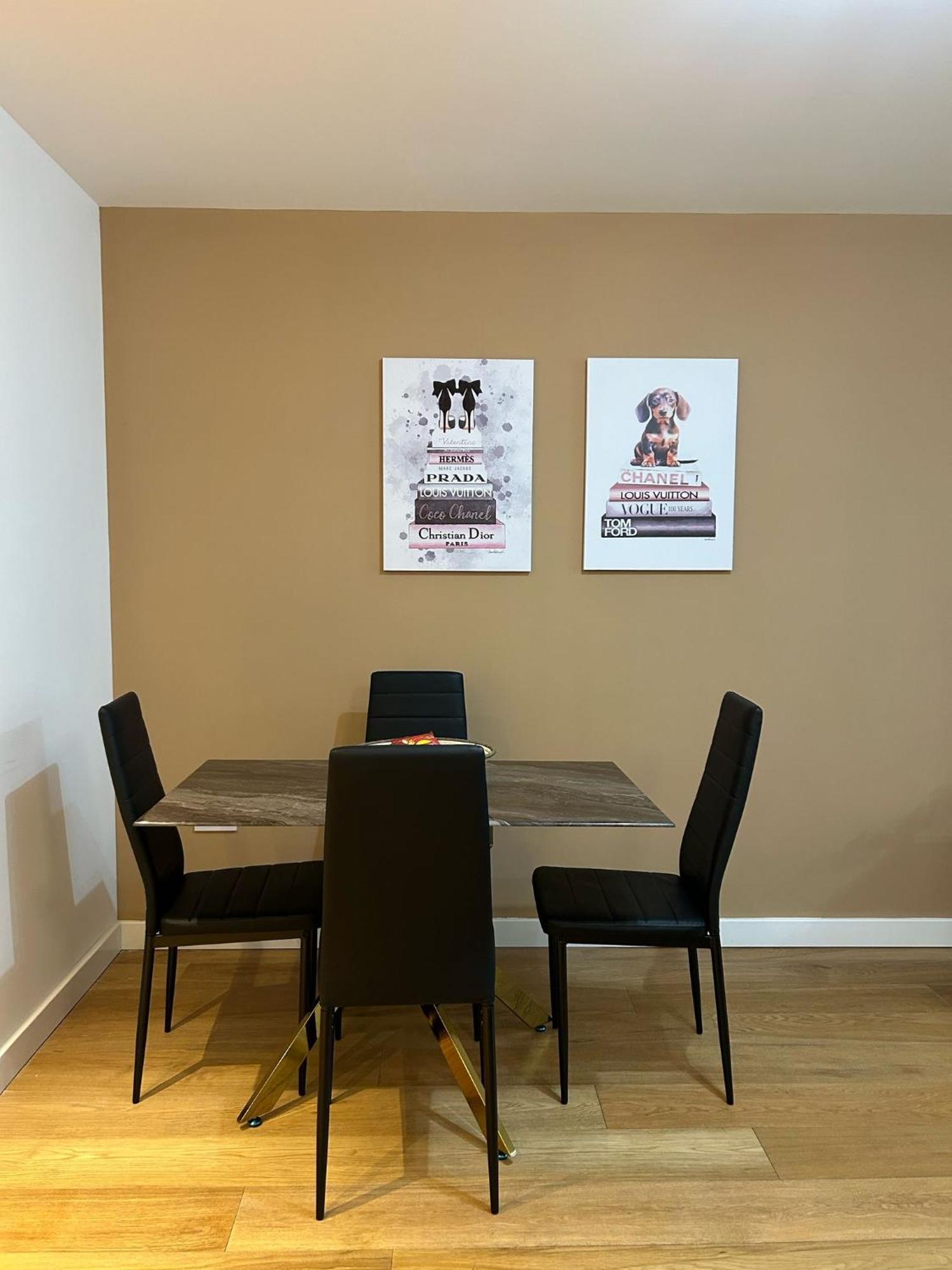 Modern 2-bedroom Flat Near Wembley - 9 Minutes From Park Royal Station Appartamento Londra